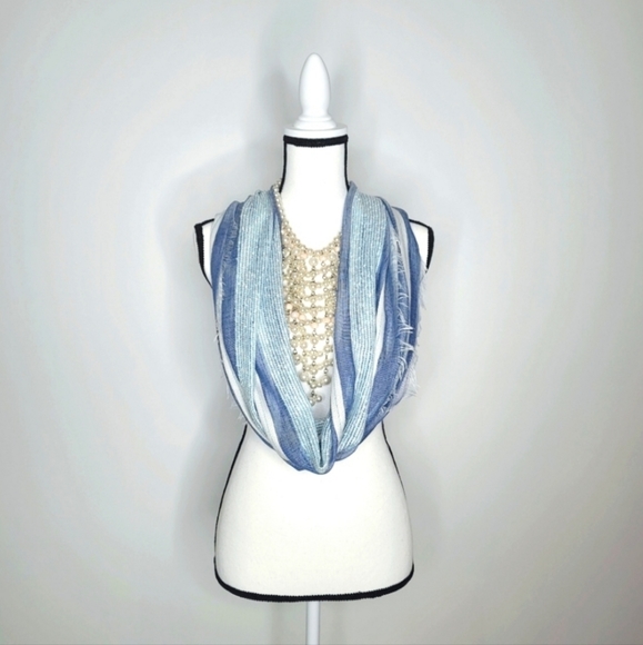 SCARF INFINITY in Blue Monochromatic Tone - Picture 10 of 10